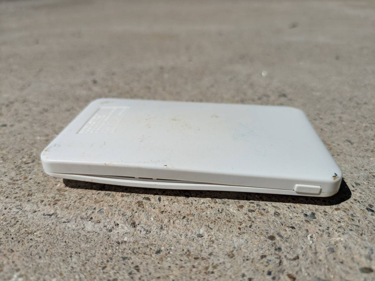 膨張した充電式電池